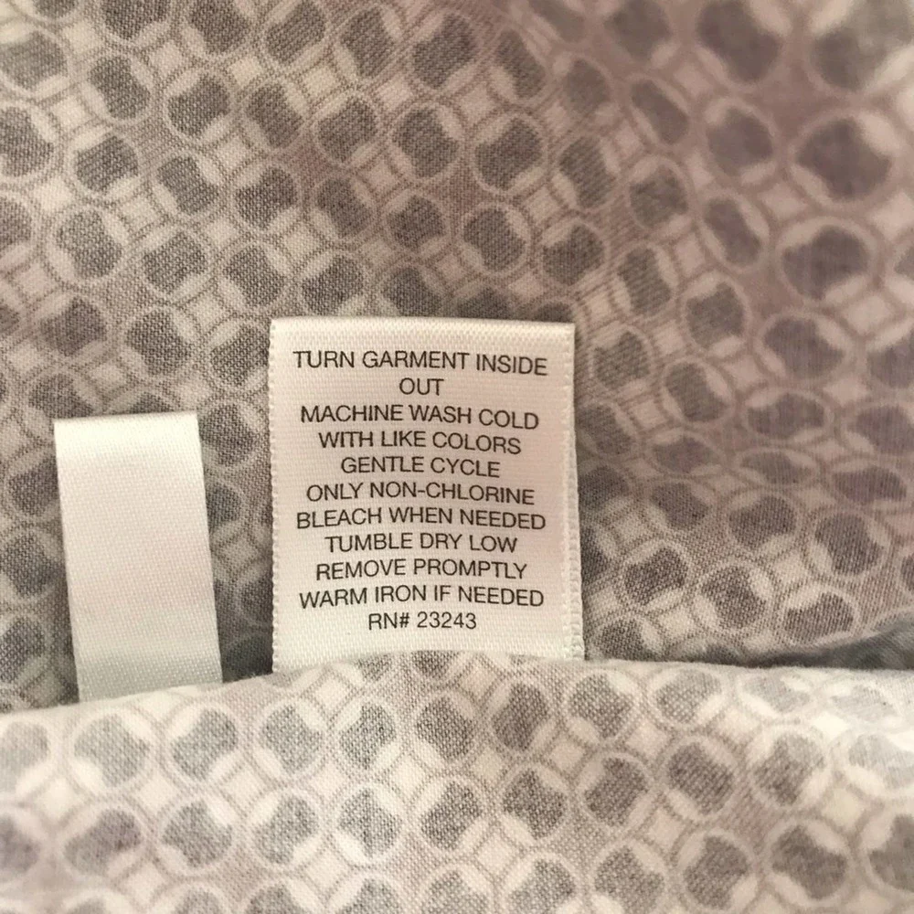 New York & Company Hi-Collar Long Sleeve Button Down Sz M - Picture 8 of 8